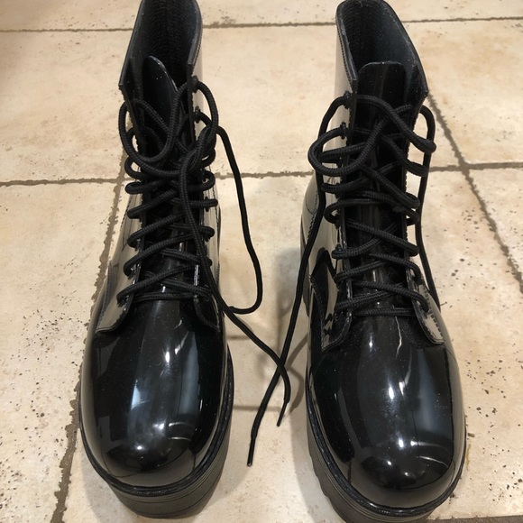 NWOB Jeffrey Campbell Fog Waterproof Boot - Picture 2 of 4